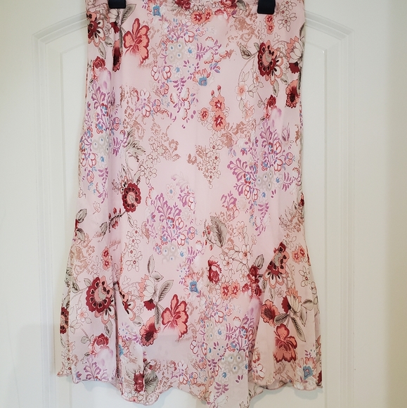 Mandees Pink Floral Skirt - Picture 2 of 9